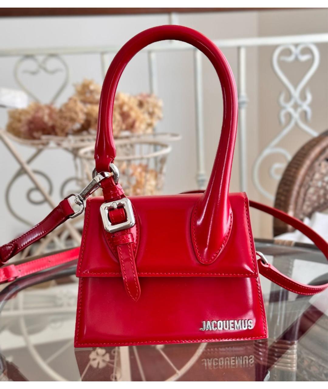 JACQUEMUS Красная сумка с короткими ручками из лакированной кожи, фото 6