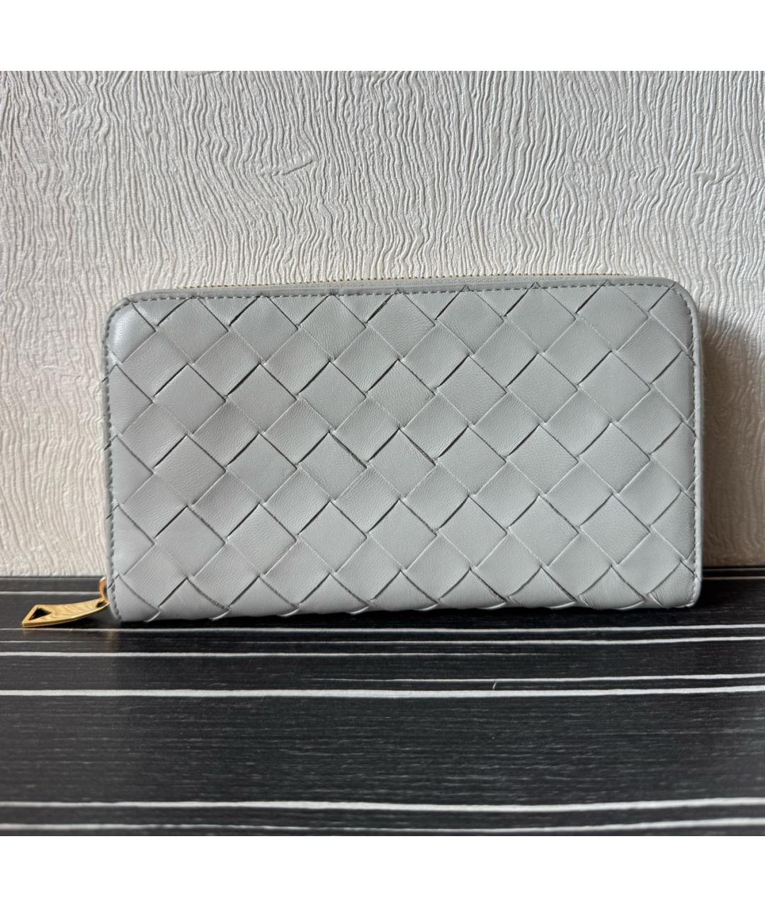 BOTTEGA VENETA Серый кожаный кошелек, фото 6