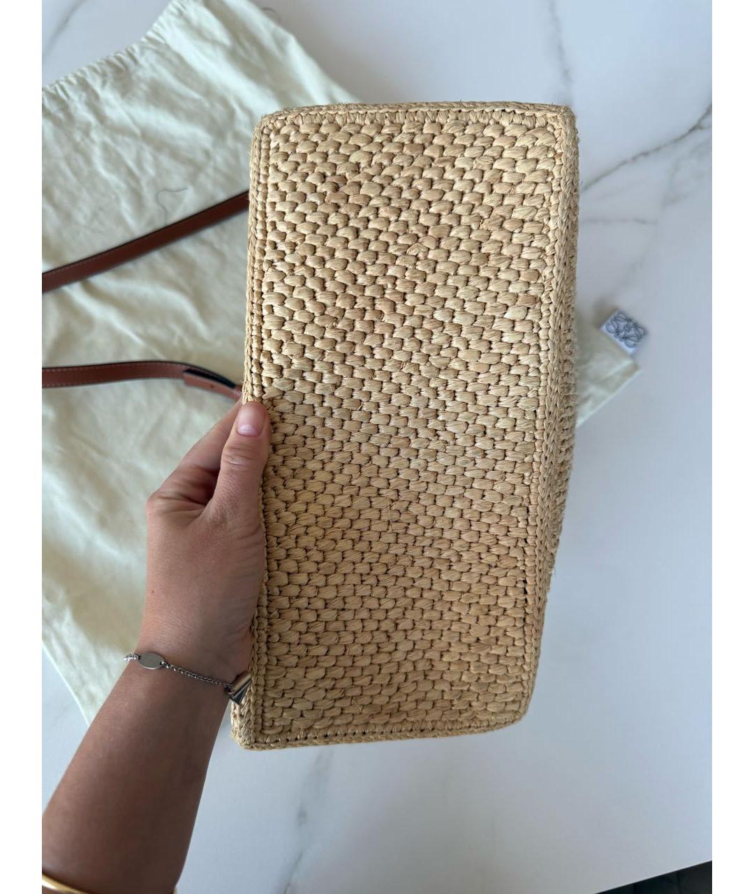 LOEWE Бежевая пелетеная пляжная сумка, фото 6