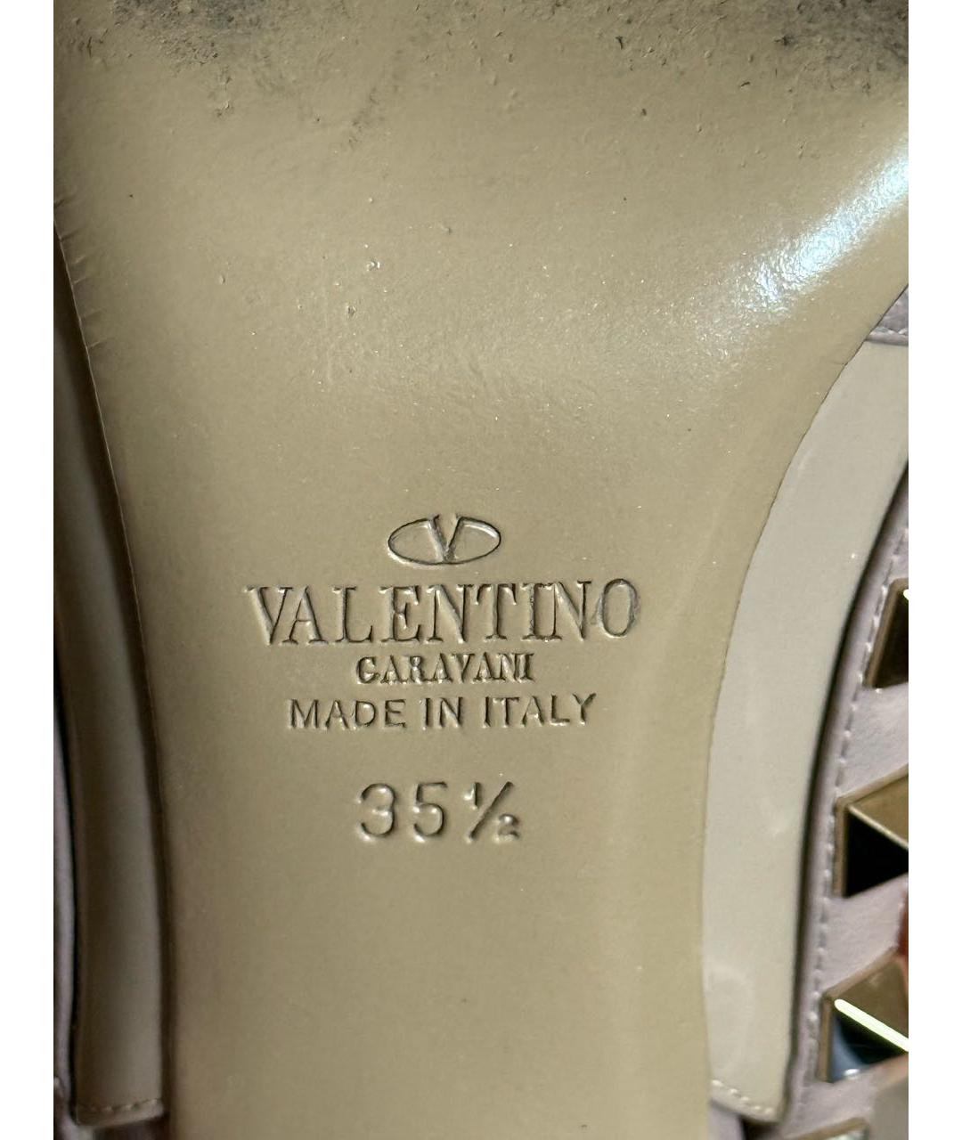 VALENTINO Бежевые босоножки из лакированной кожи, фото 4