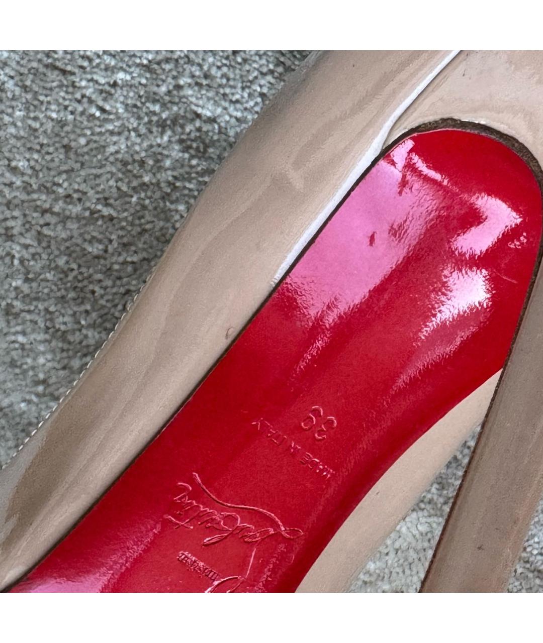 CHRISTIAN LOUBOUTIN Бежевые кожаные туфли, фото 5