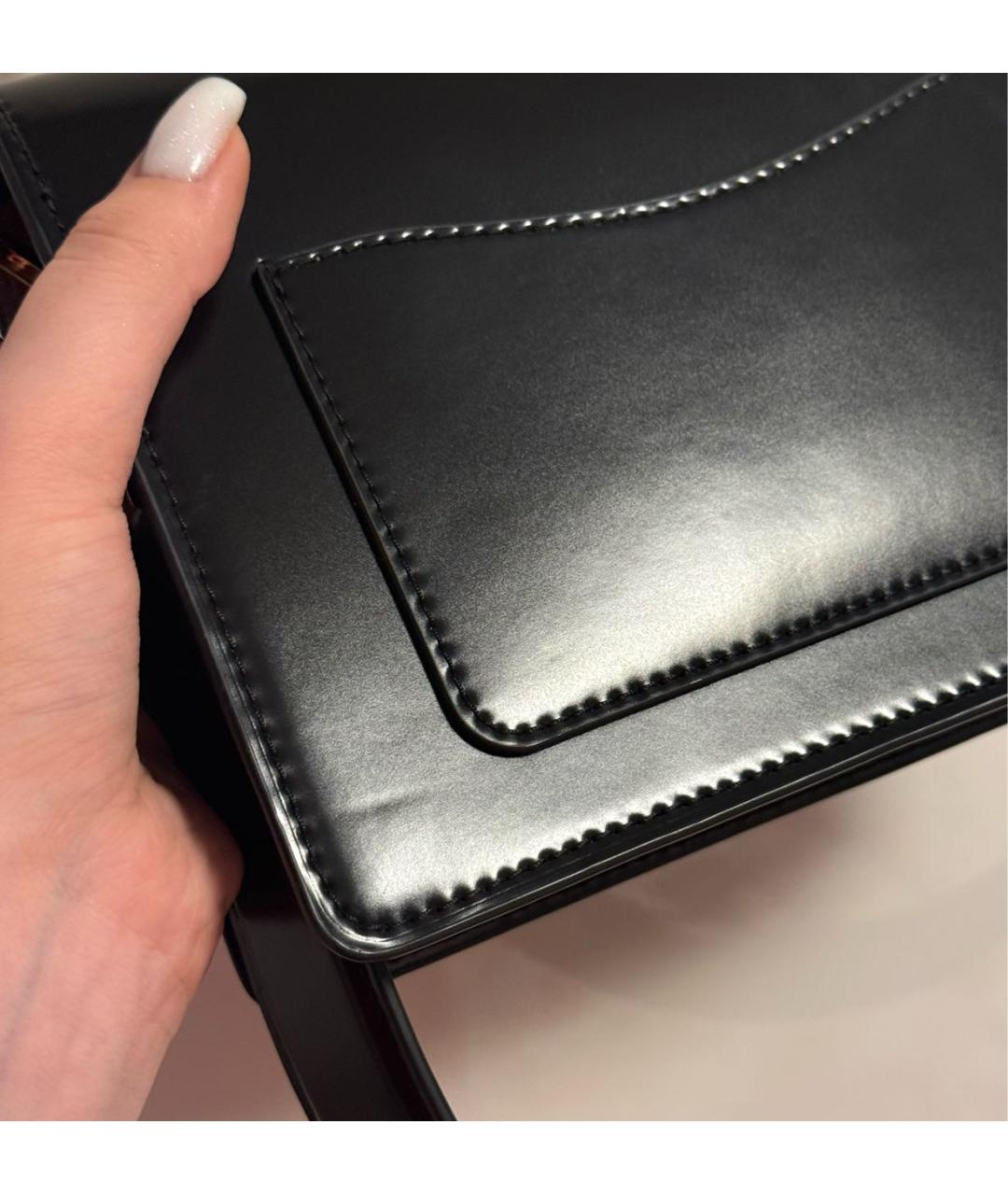 MARC JACOBS Черная сумка через плечо из лакированной кожи, фото 8