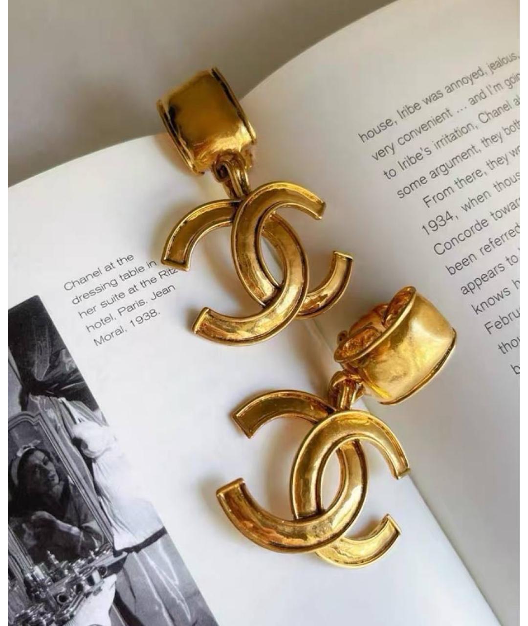 CHANEL Золотые клипсы, фото 2