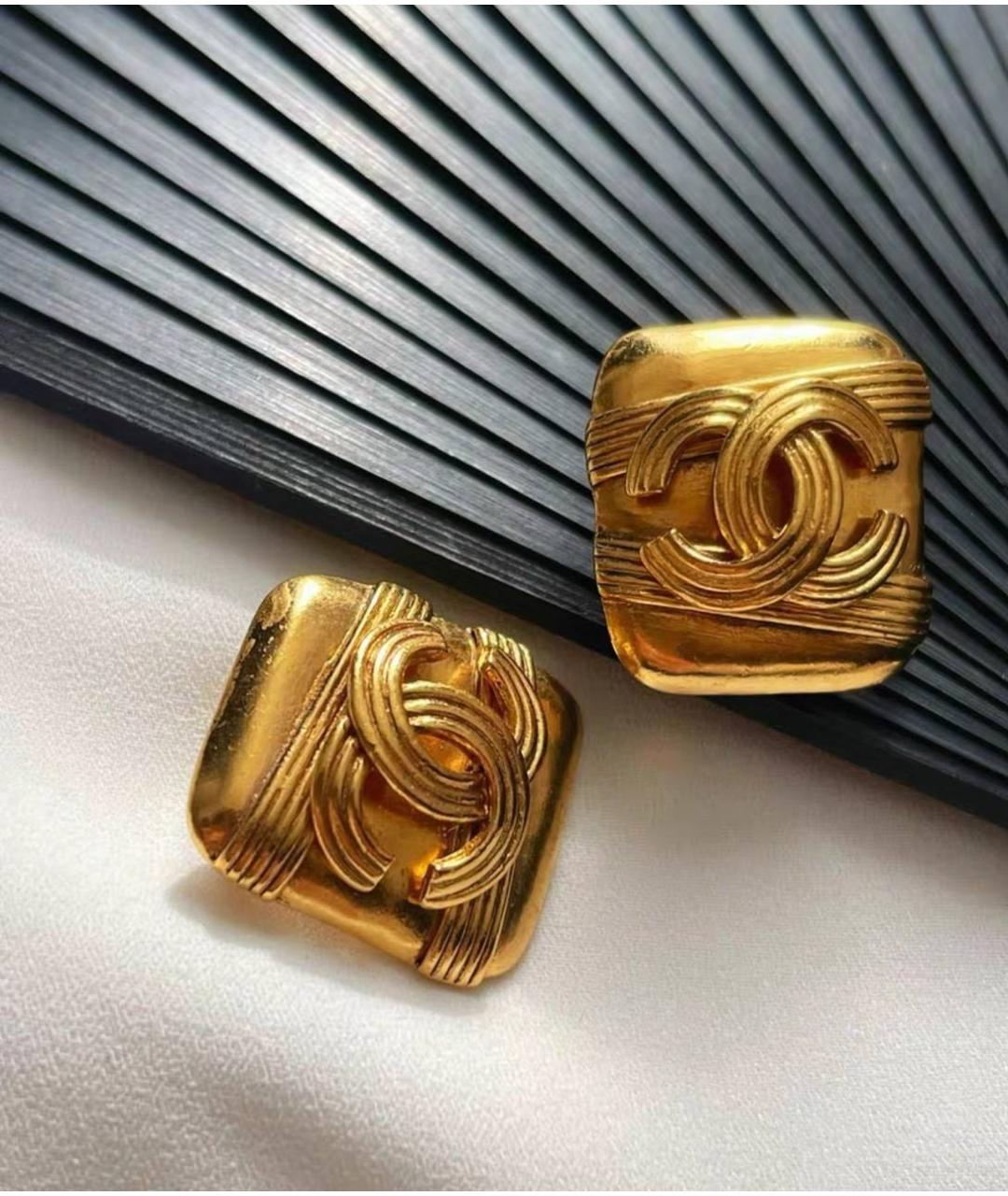 CHANEL Золотые клипсы, фото 2