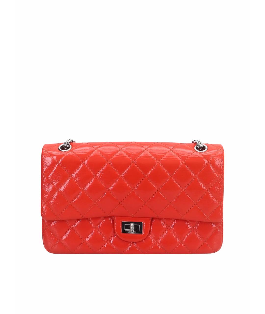 CHANEL Красная сумка через плечо из лакированной кожи, фото 1