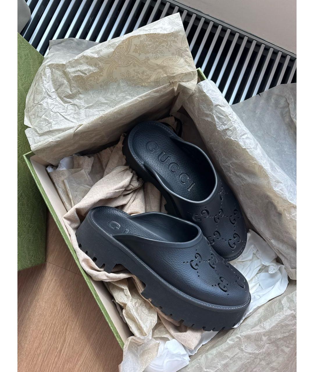 GUCCI Черные резиновые сабо, фото 3
