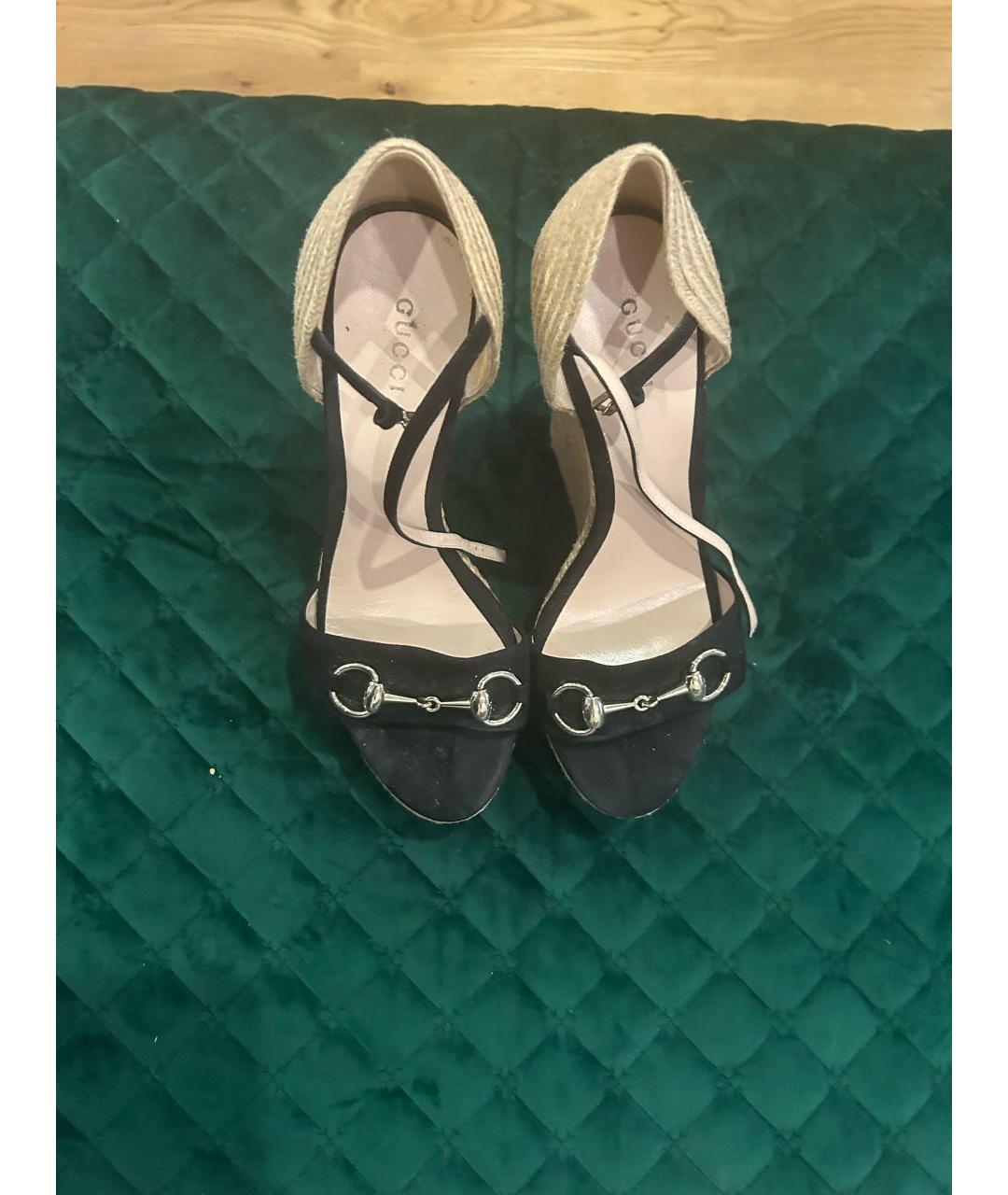 GUCCI Черные замшевые босоножки, фото 3