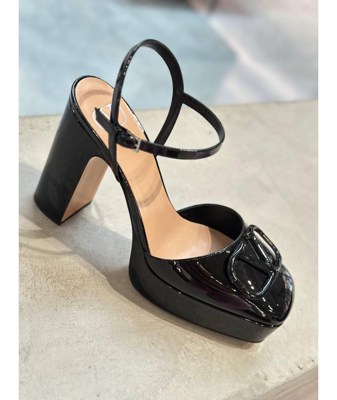 VALENTINO Черные босоножки из лакированной кожи, фото 7