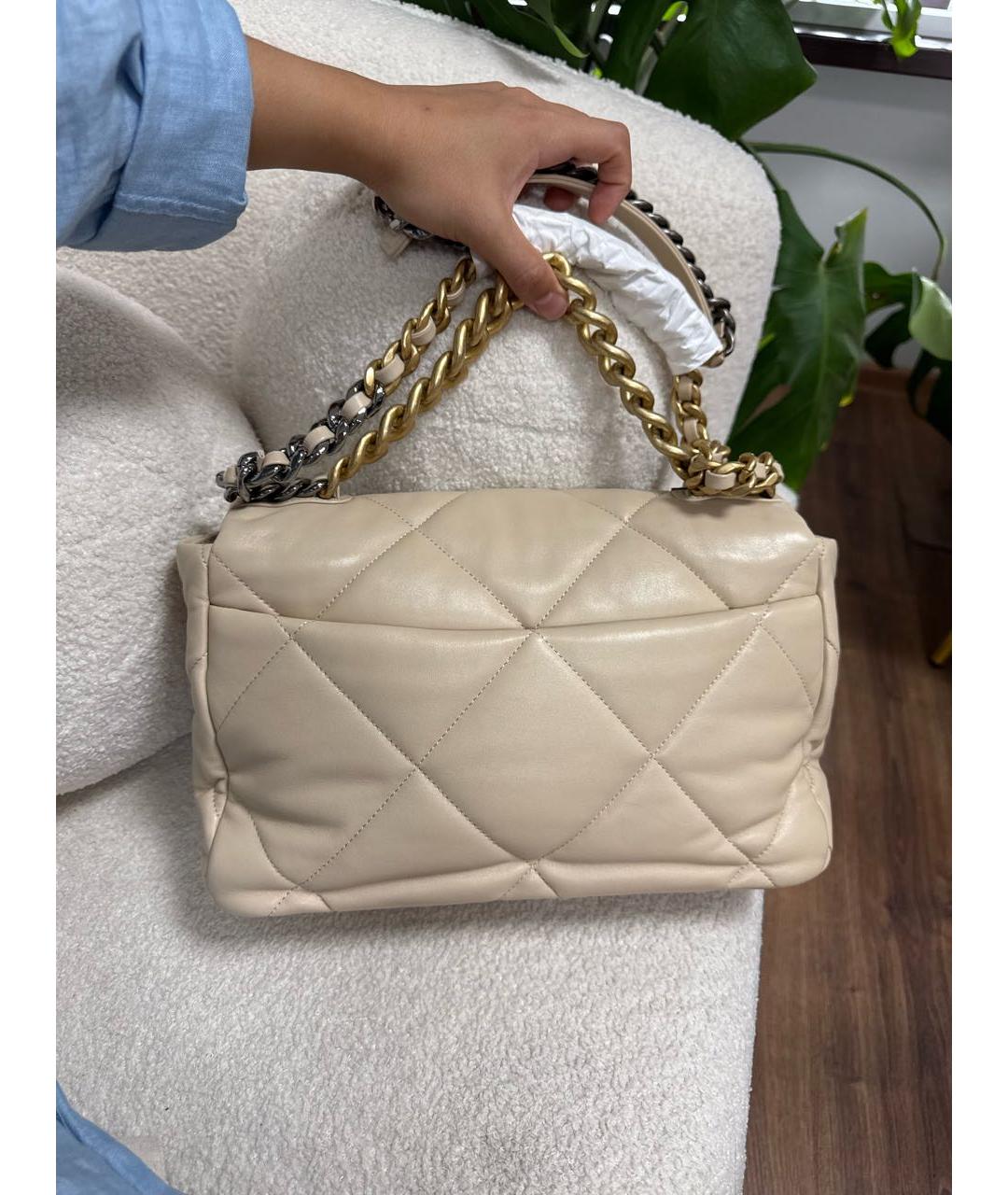 CHANEL Бежевая кожаная сумка через плечо, фото 3