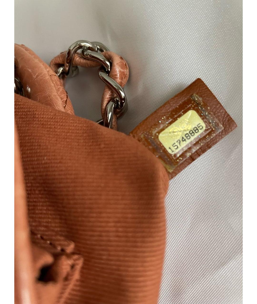 CHANEL Сумка с короткими ручками из лакированной кожи, фото 5