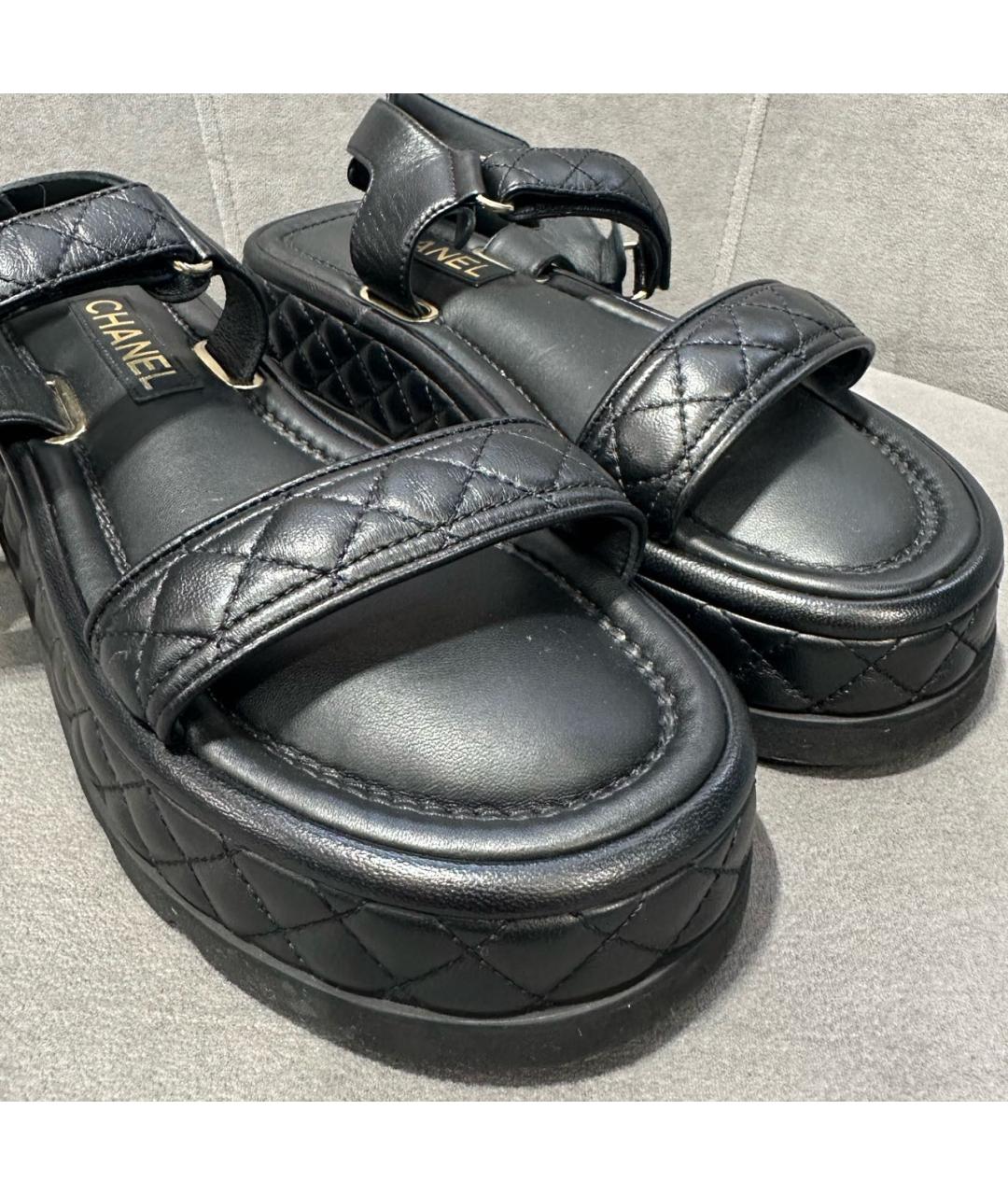 CHANEL Черные кожаные сандалии, фото 4