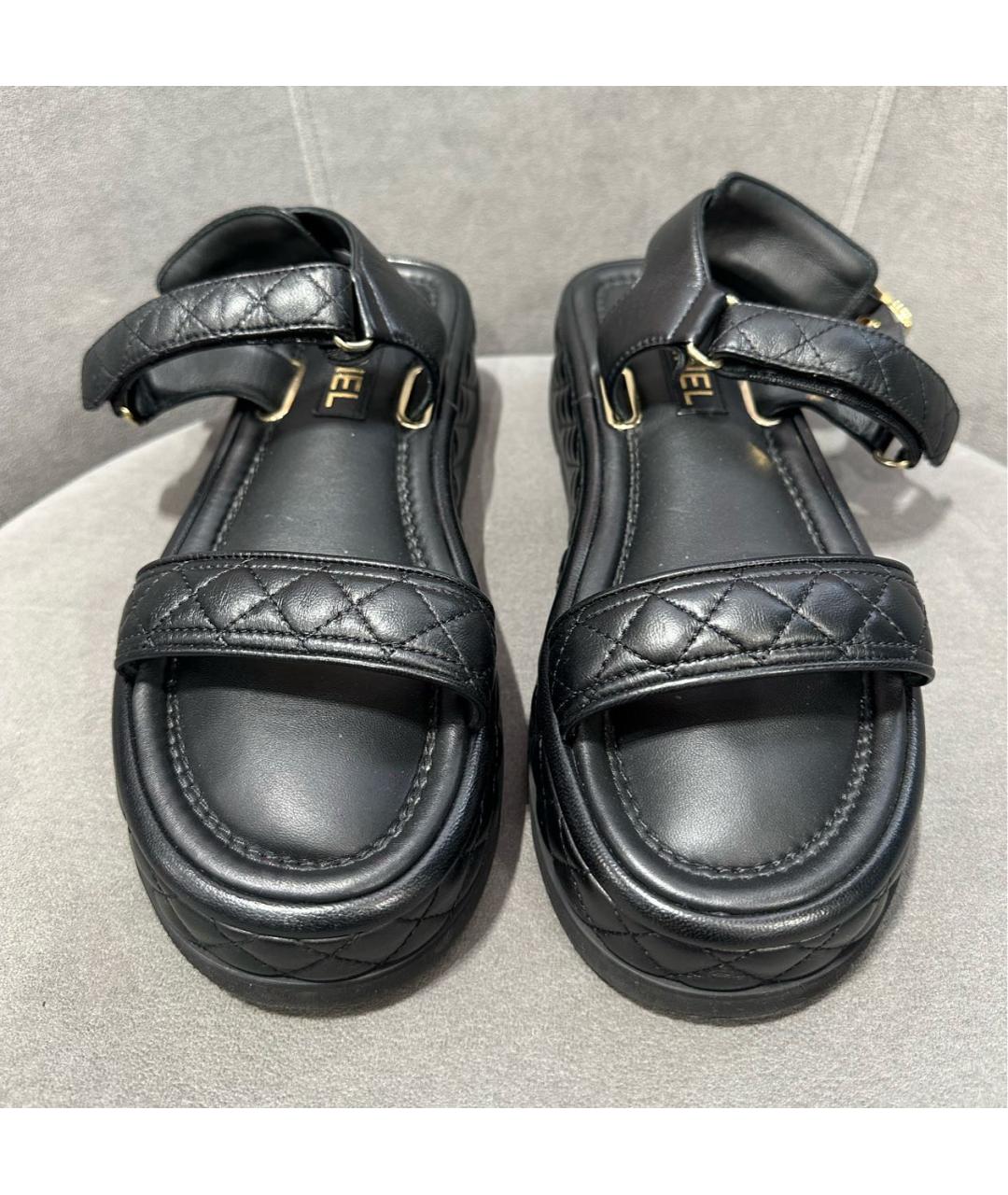 CHANEL Черные кожаные сандалии, фото 2