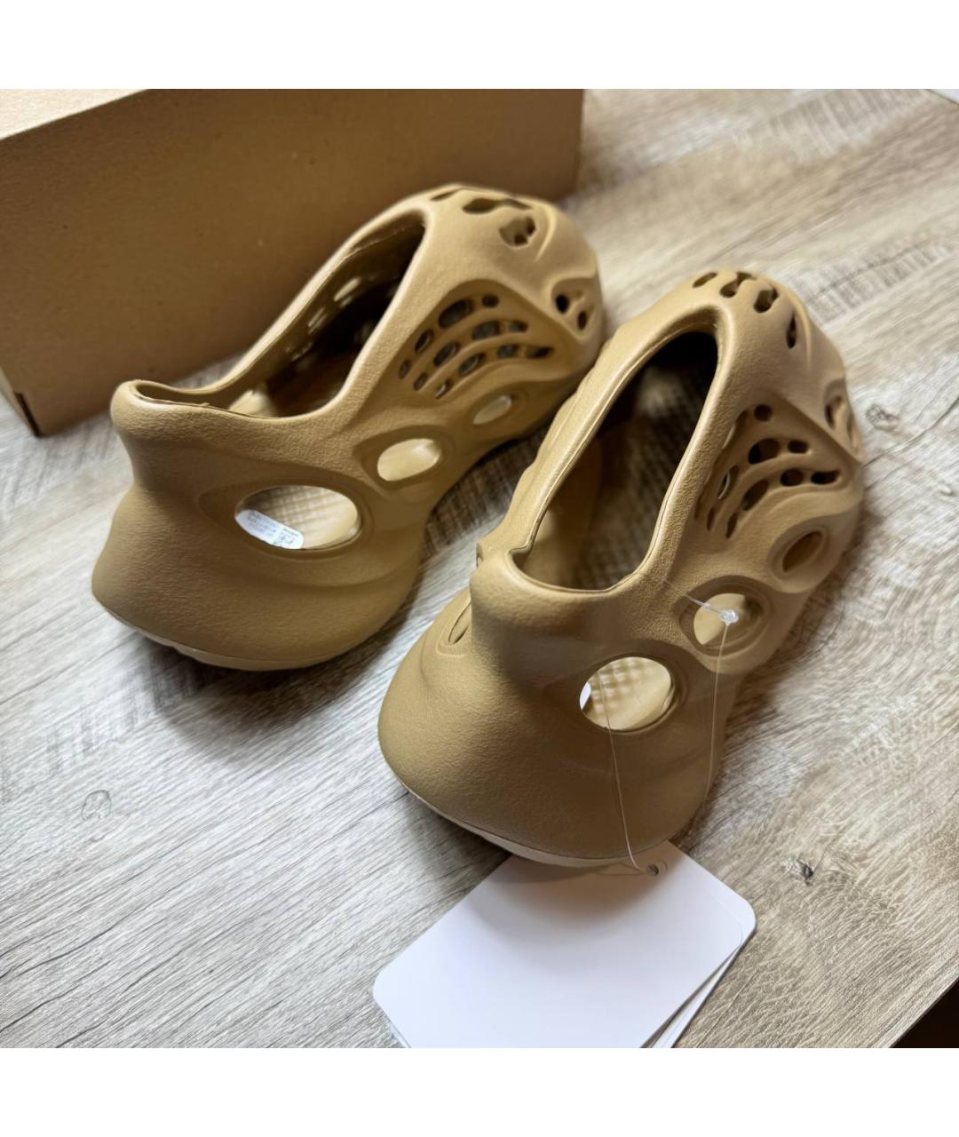 ADIDAS YEEZY Коричневые шлепанцы, фото 9