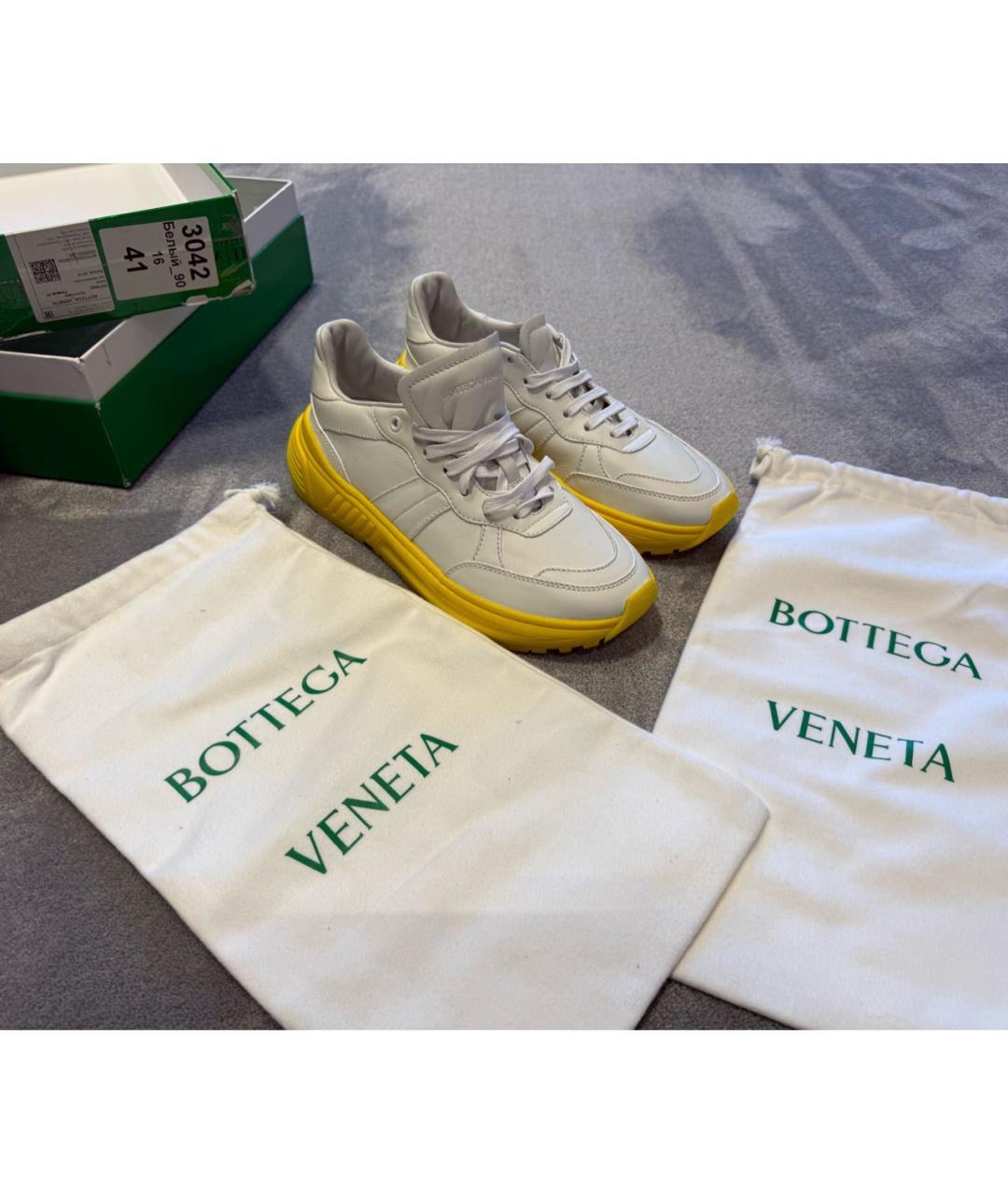 BOTTEGA VENETA Белые кожаные низкие кроссовки / кеды, фото 5