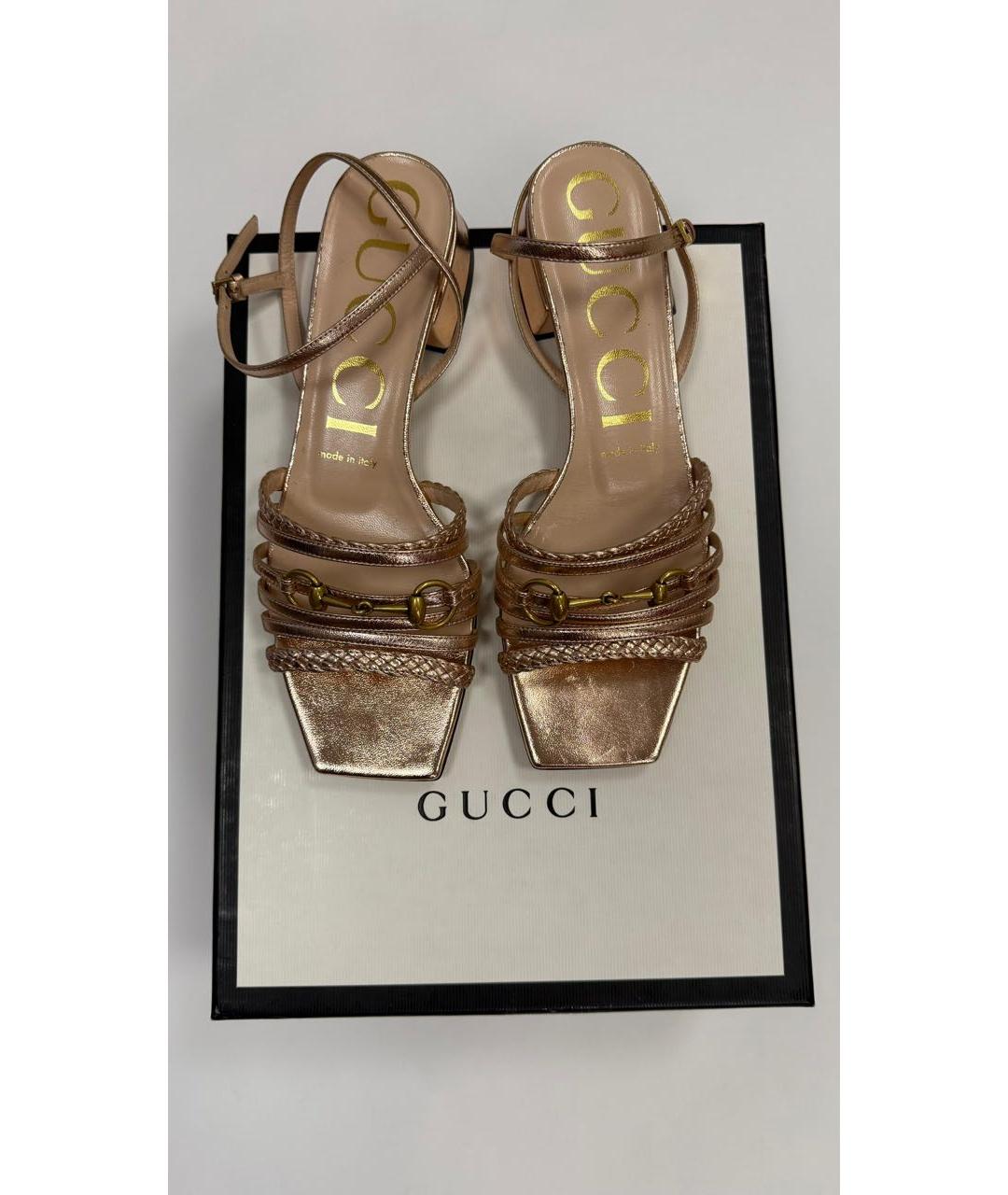 GUCCI Золотые кожаные сандалии, фото 2