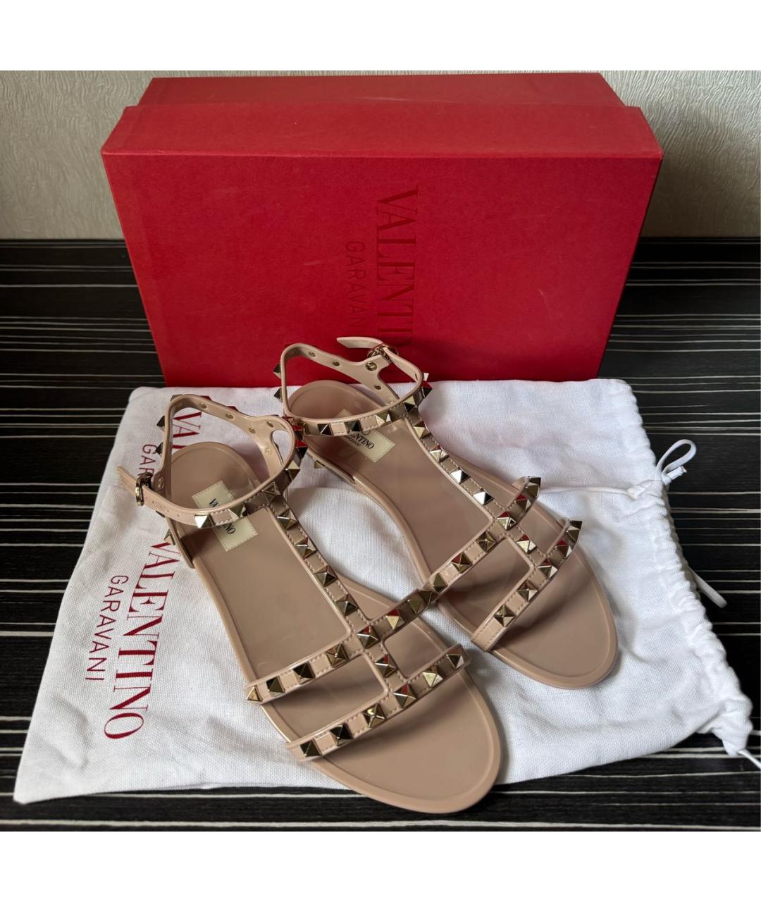 VALENTINO Бежевые кожаные босоножки, фото 6