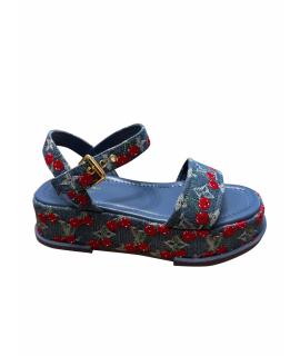 LOUIS VUITTON Босоножки