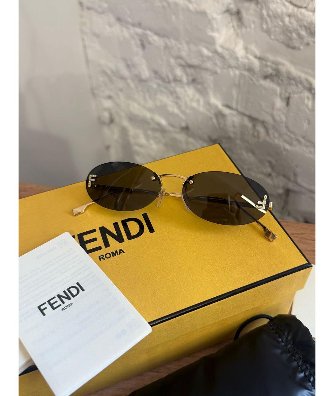 FENDI Золотые металлические солнцезащитные очки, фото 4