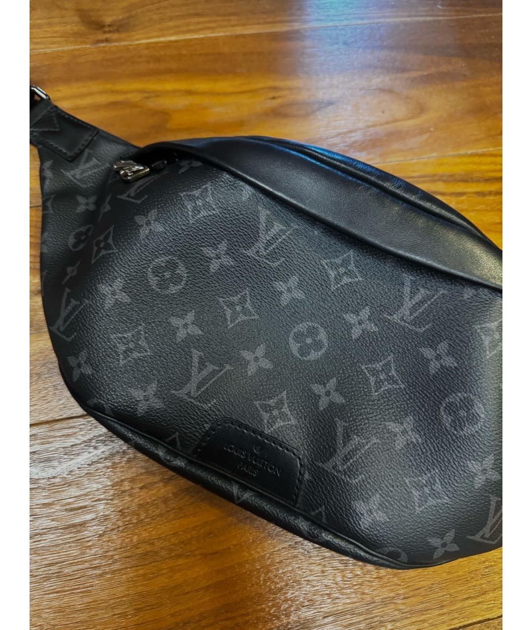 LOUIS VUITTON Черная кожаная барсетка, фото 2