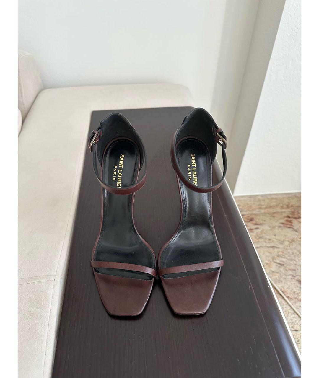 SAINT LAURENT Коричневые кожаные босоножки, фото 2