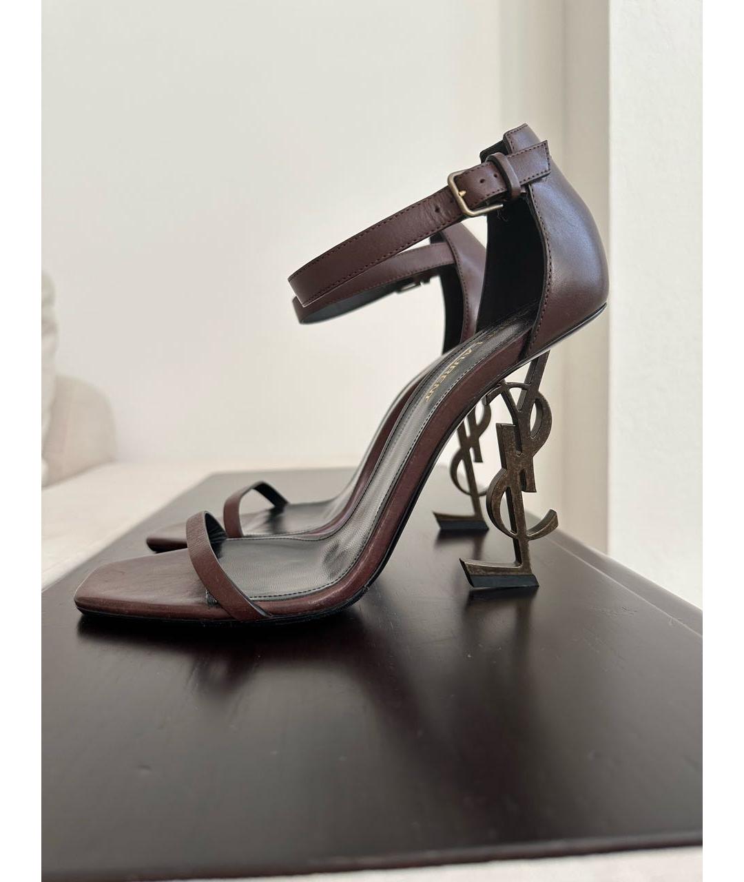SAINT LAURENT Коричневые кожаные босоножки, фото 6
