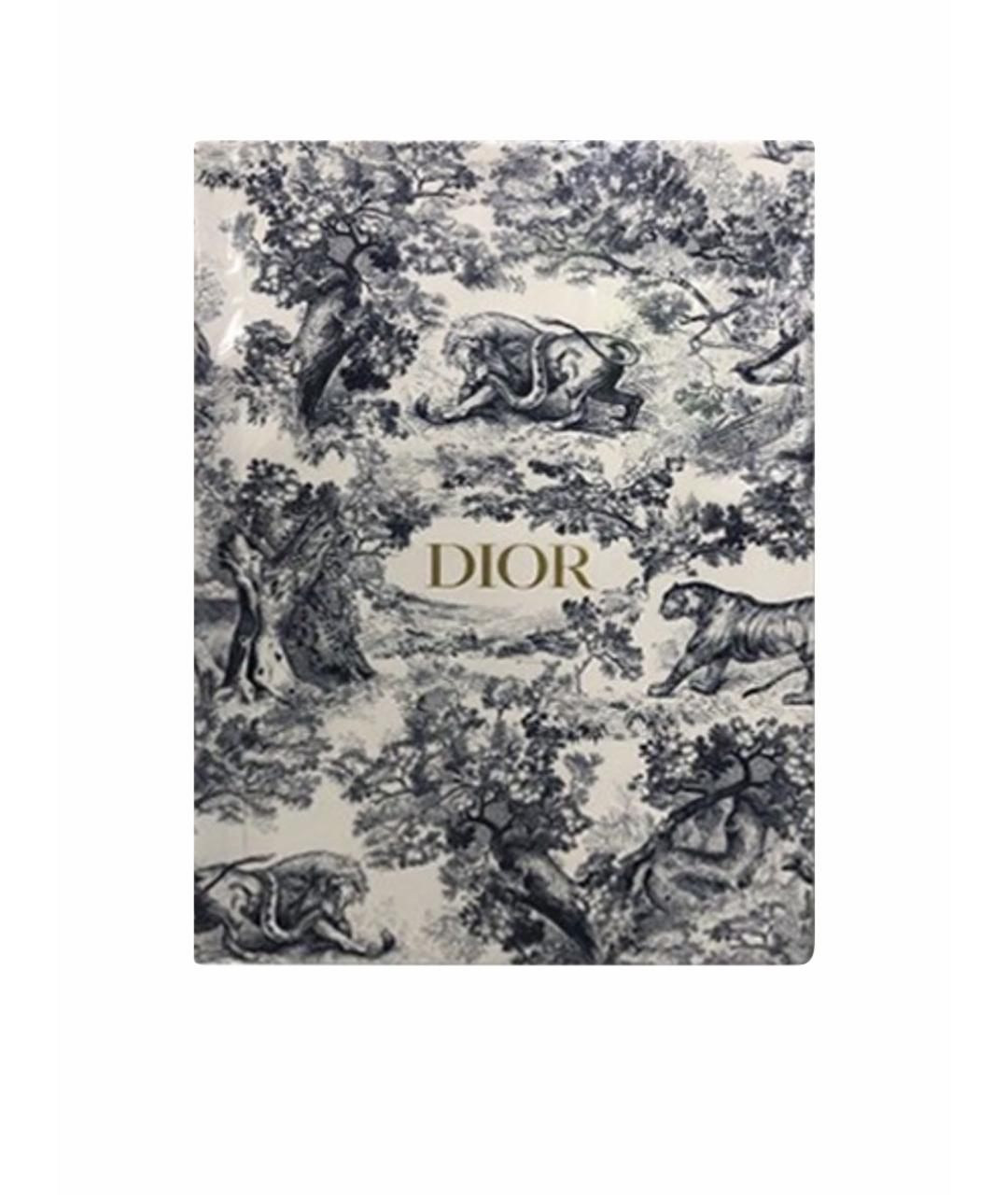 CHRISTIAN DIOR Книга, фото 1