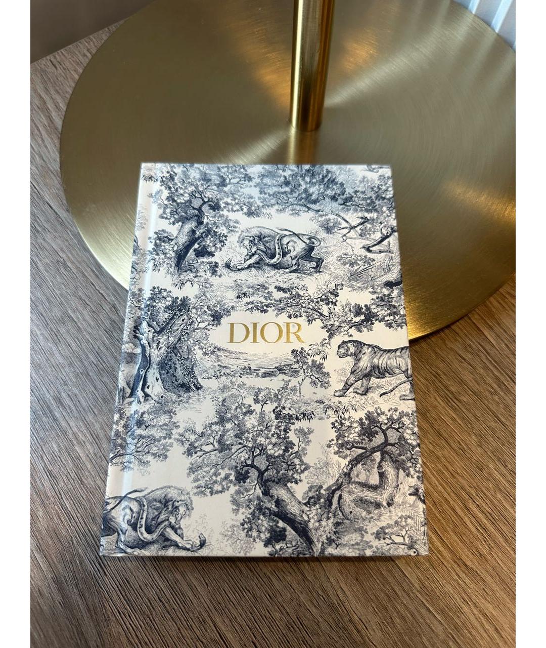 CHRISTIAN DIOR Книга, фото 2