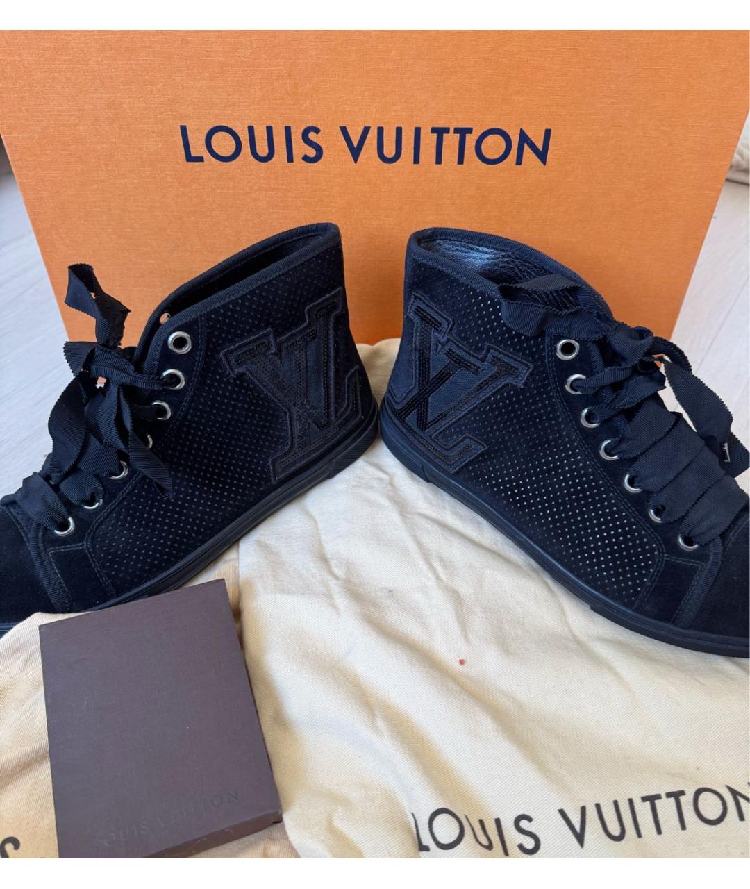 LOUIS VUITTON Черные замшевые кеды, фото 7