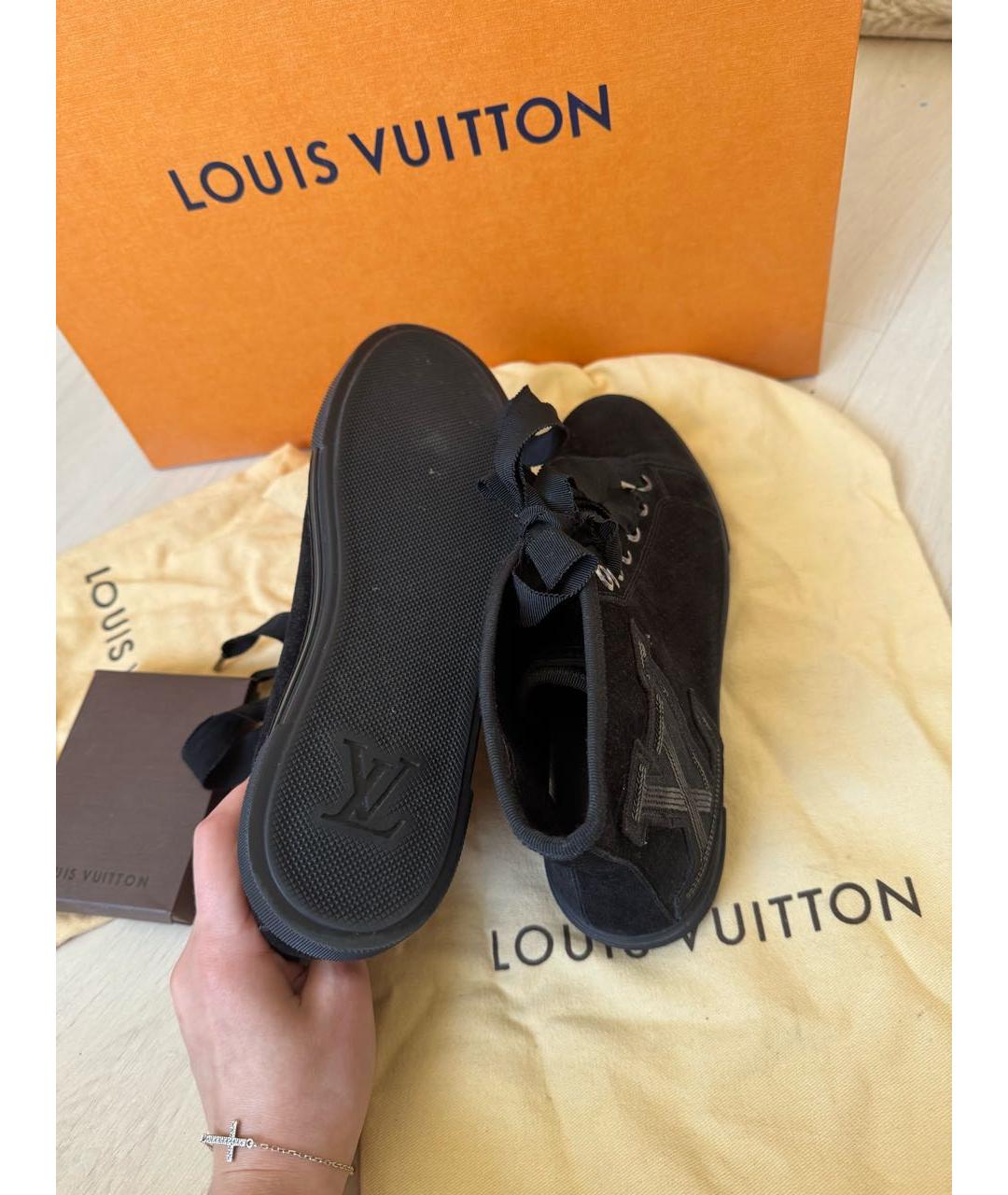 LOUIS VUITTON Черные замшевые кеды, фото 8