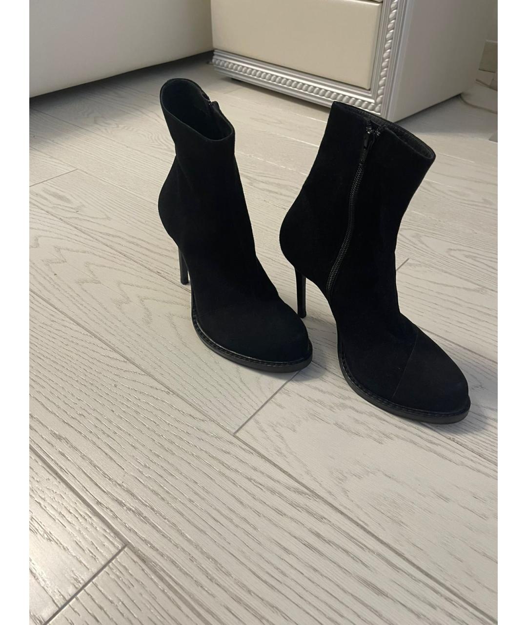 ANN DEMEULEMEESTER Черные нубуковые ботильоны, фото 4