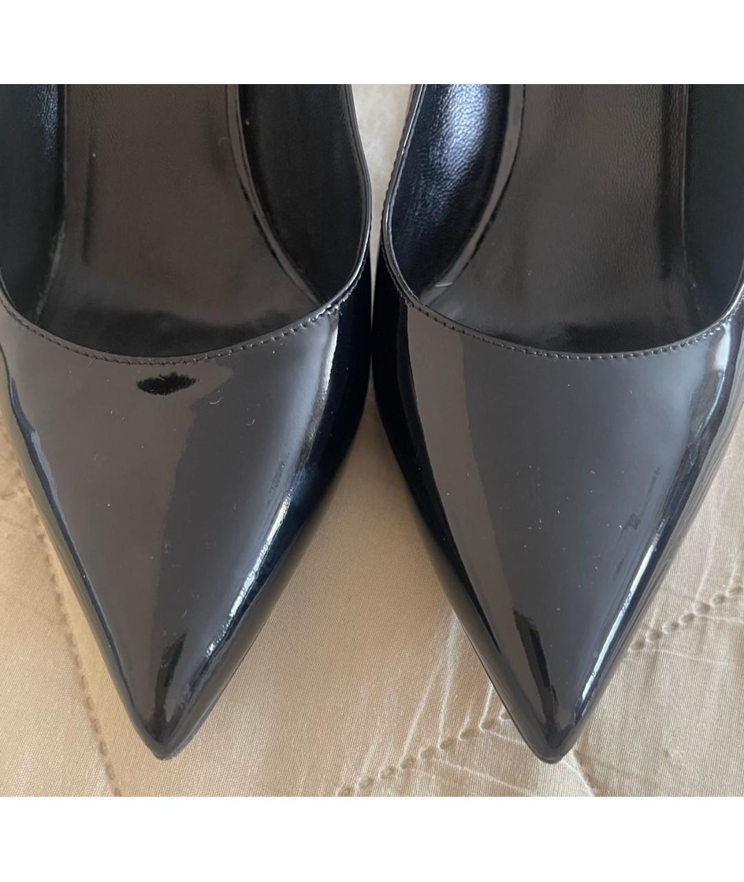 SAINT LAURENT Черные лодочки на низком каблуке из лакированной кожи, фото 5