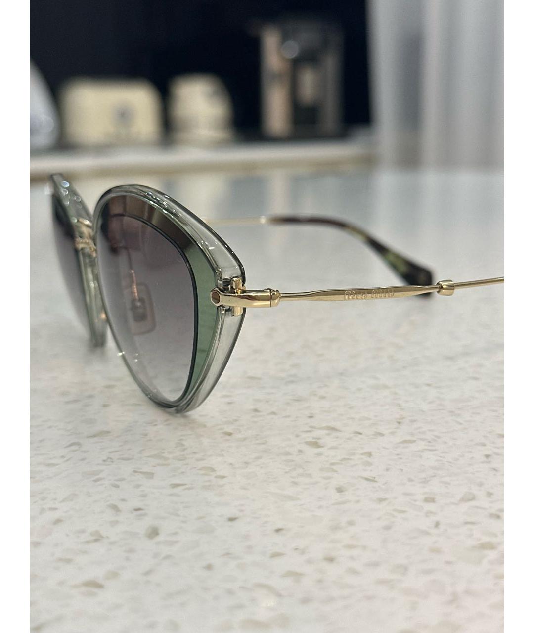 MIU MIU Зеленые пластиковые солнцезащитные очки, фото 4