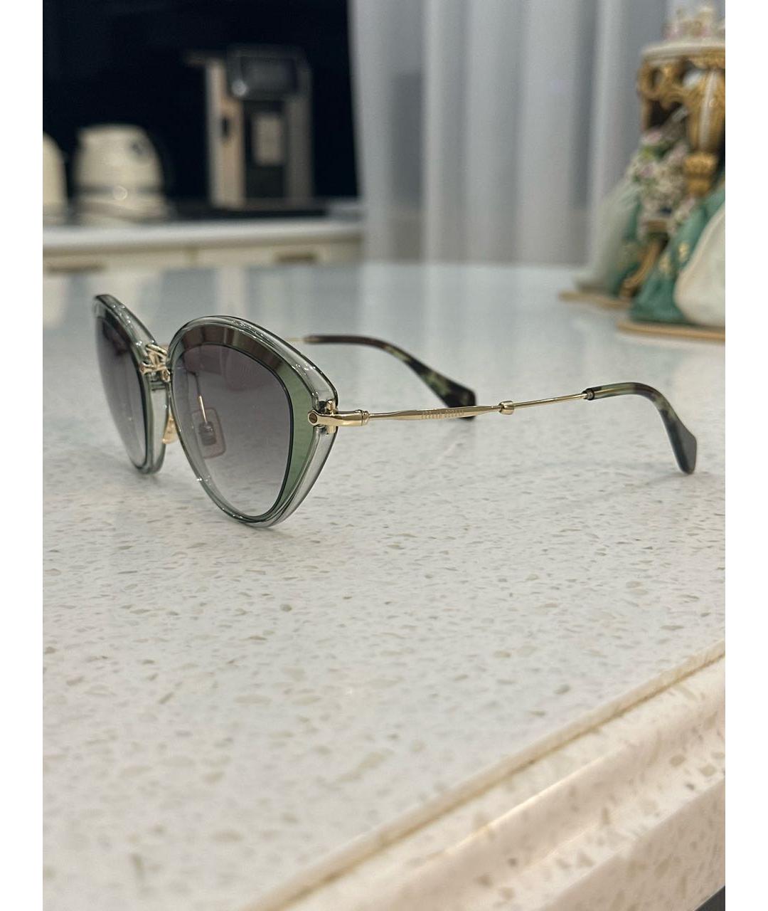 MIU MIU Зеленые пластиковые солнцезащитные очки, фото 3
