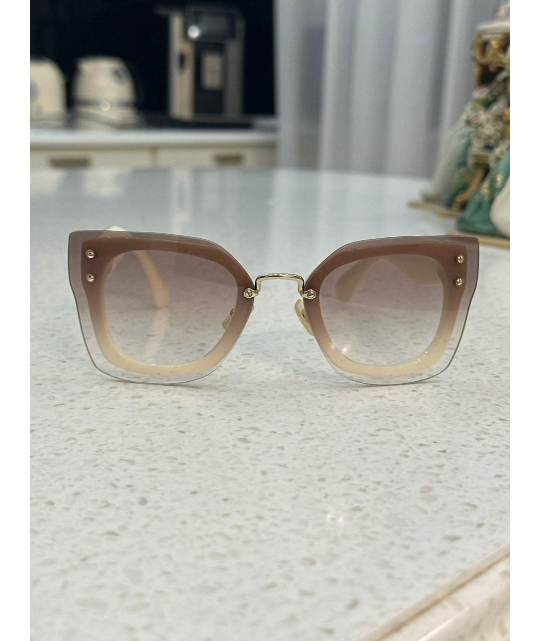 MIU MIU Белые пластиковые солнцезащитные очки, фото 2