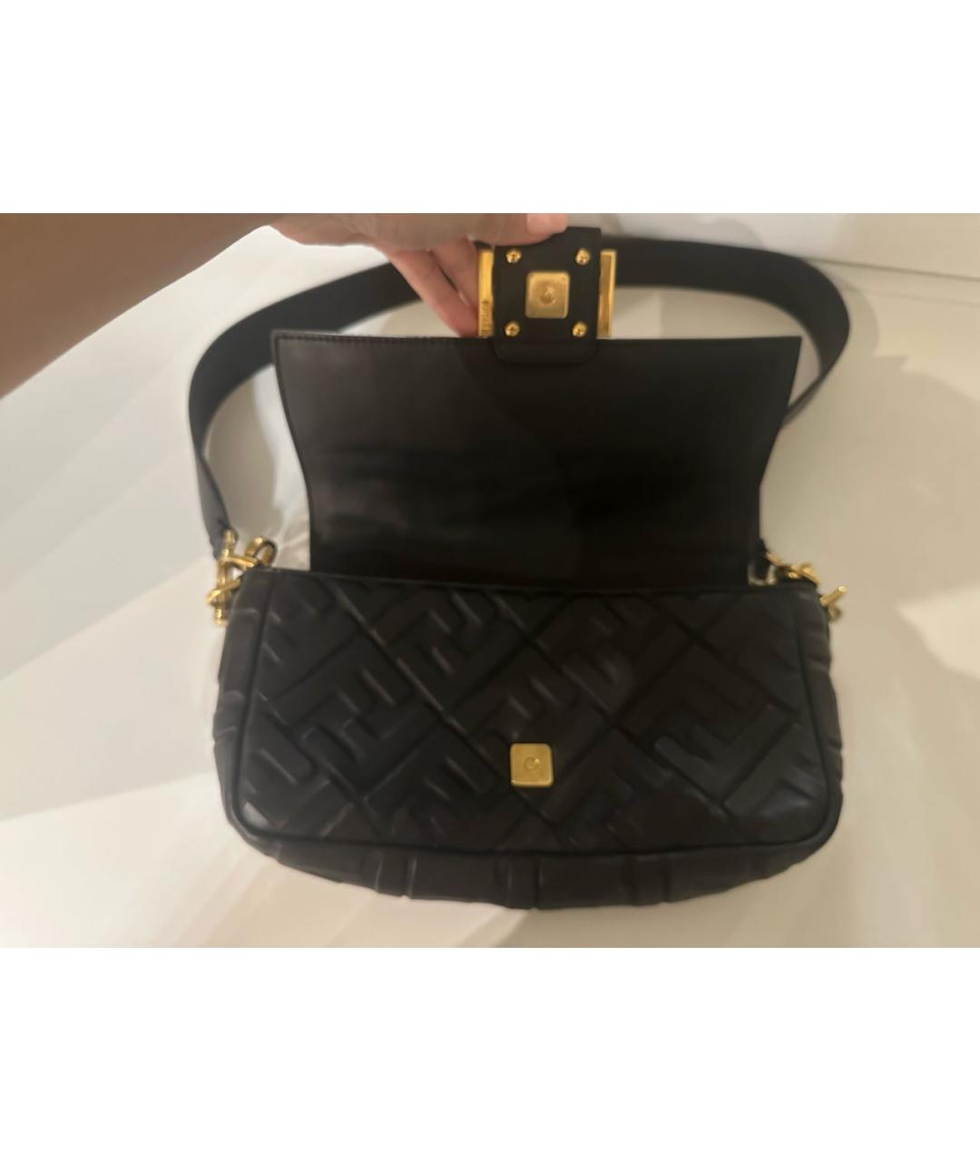 FENDI Черная кожаная сумка через плечо, фото 6