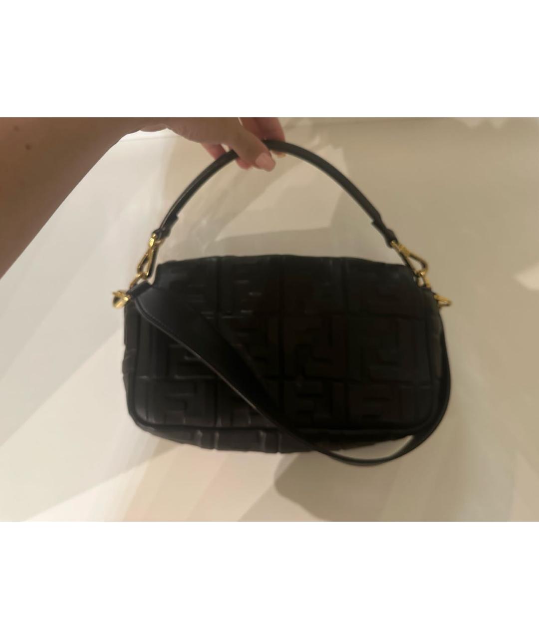 FENDI Черная кожаная сумка через плечо, фото 3