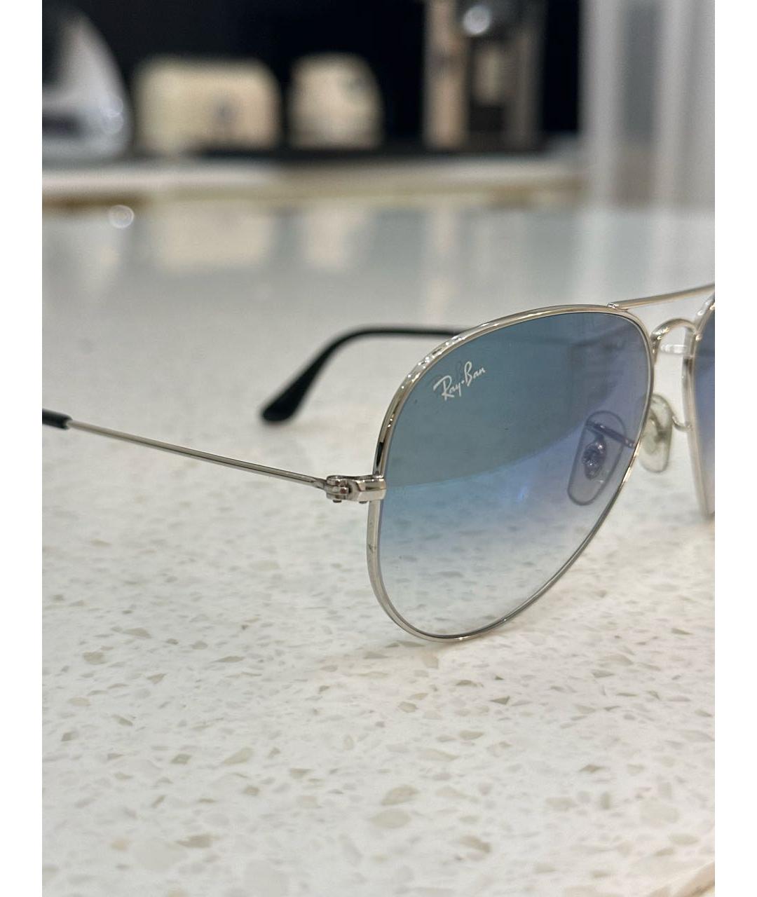 RAY BAN Голубые металлические солнцезащитные очки, фото 3
