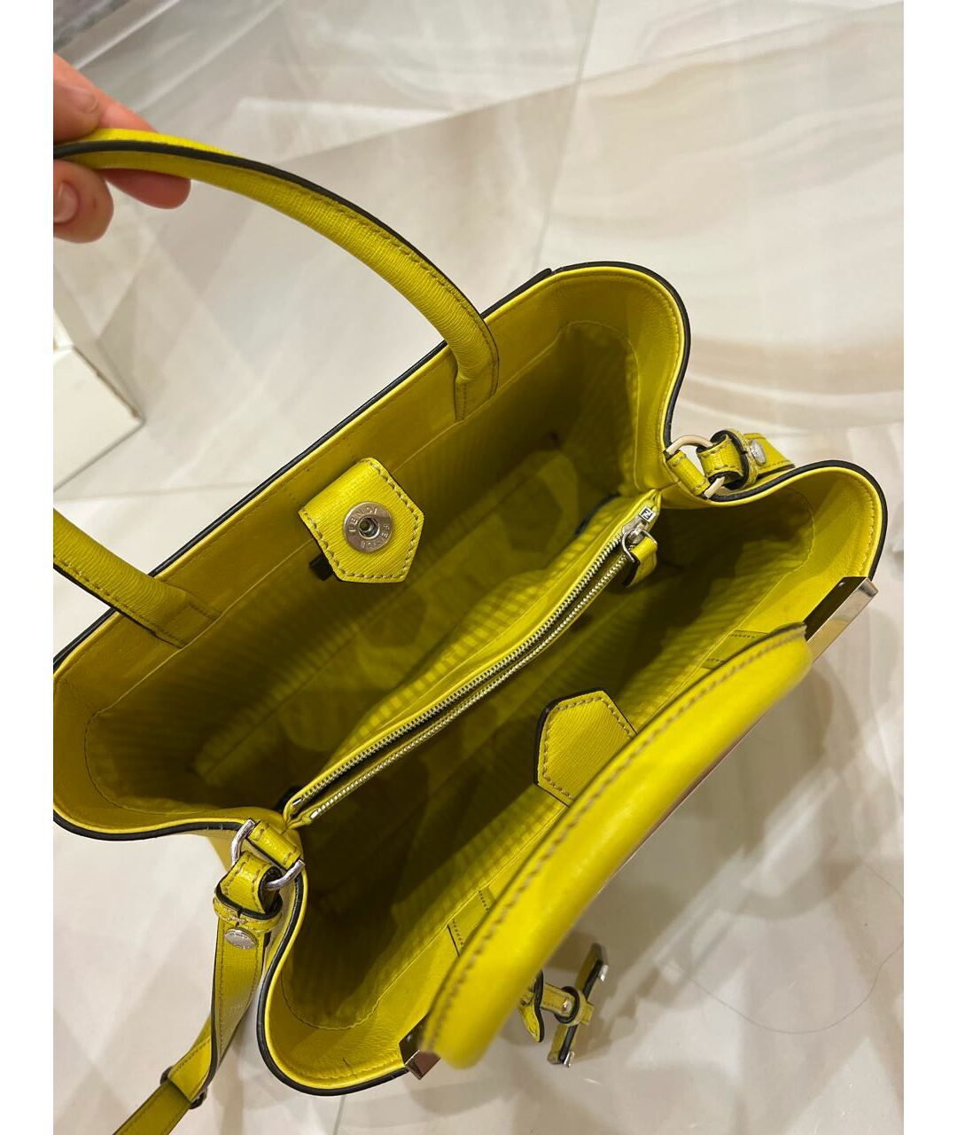 FENDI Желтая кожаная сумка тоут, фото 4