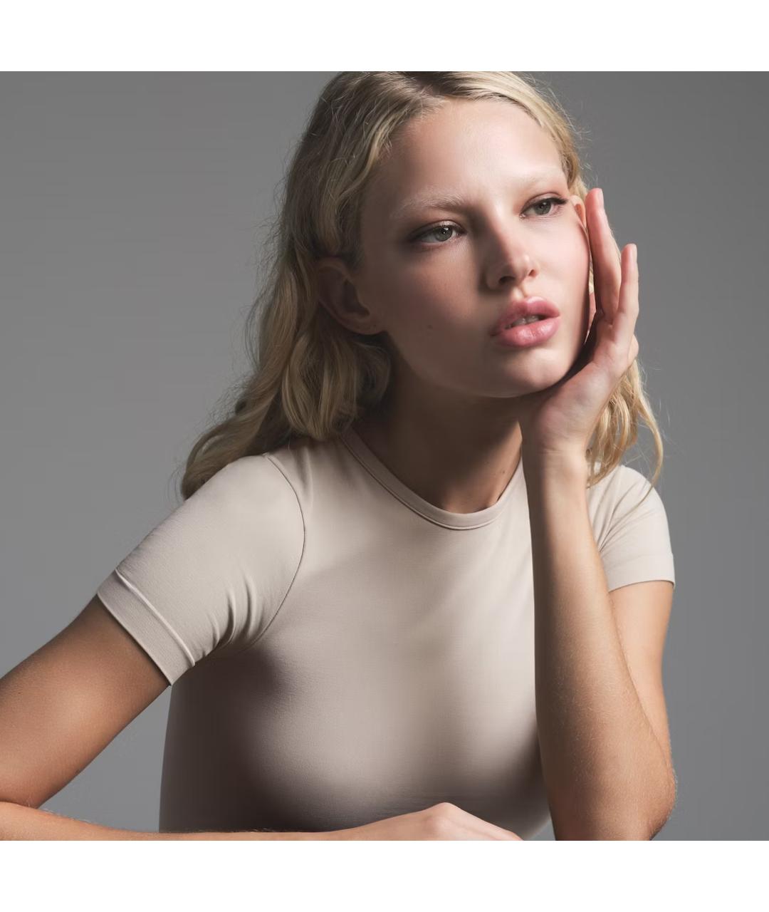 SKIMS Серая футболка, фото 3