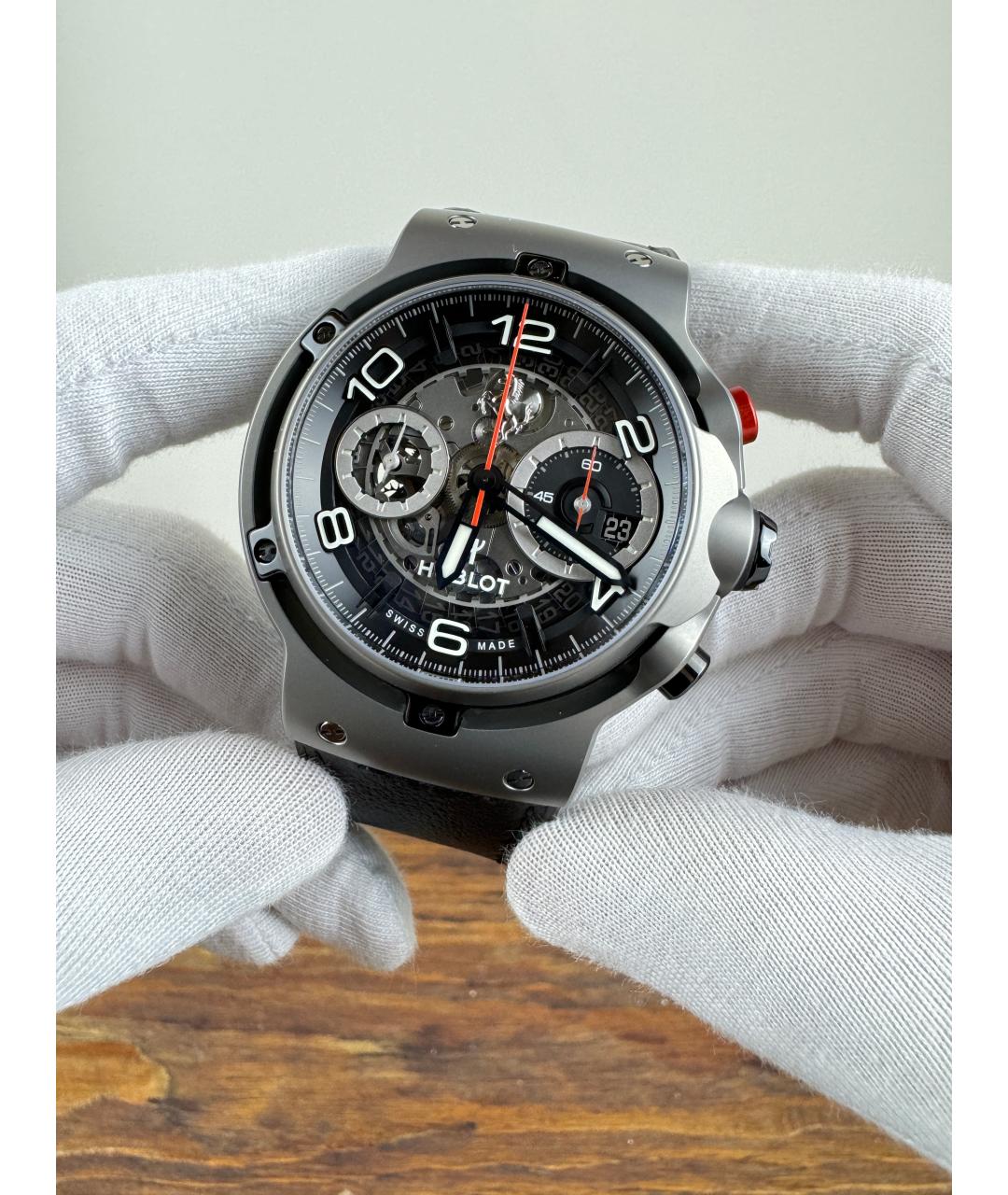 HUBLOT Черные деревянные часы, фото 2