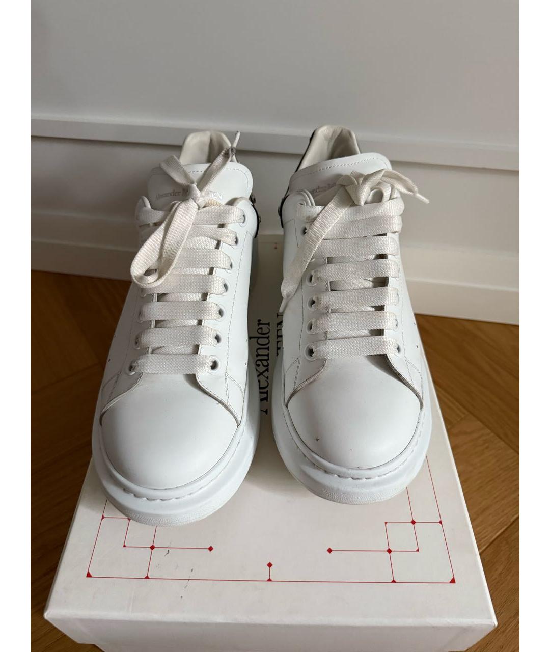 ALEXANDER MCQUEEN Белые кожаные низкие кроссовки / кеды, фото 2