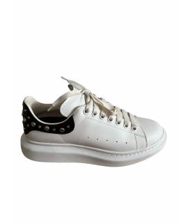ALEXANDER MCQUEEN Низкие кроссовки / кеды