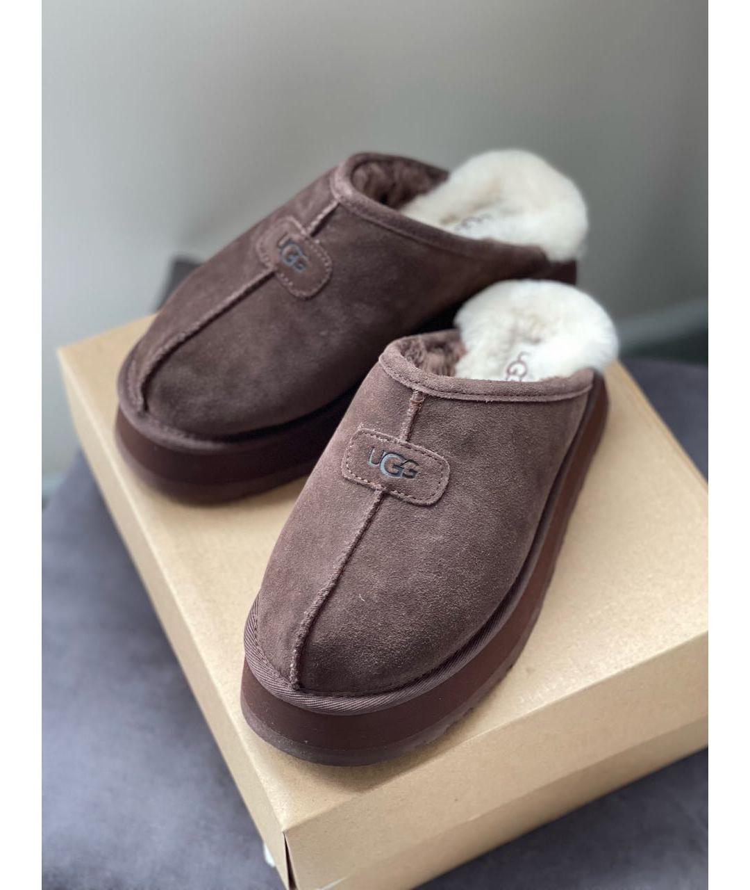 UGG AUSTRALIA Коричневые замшевые сабо, фото 2