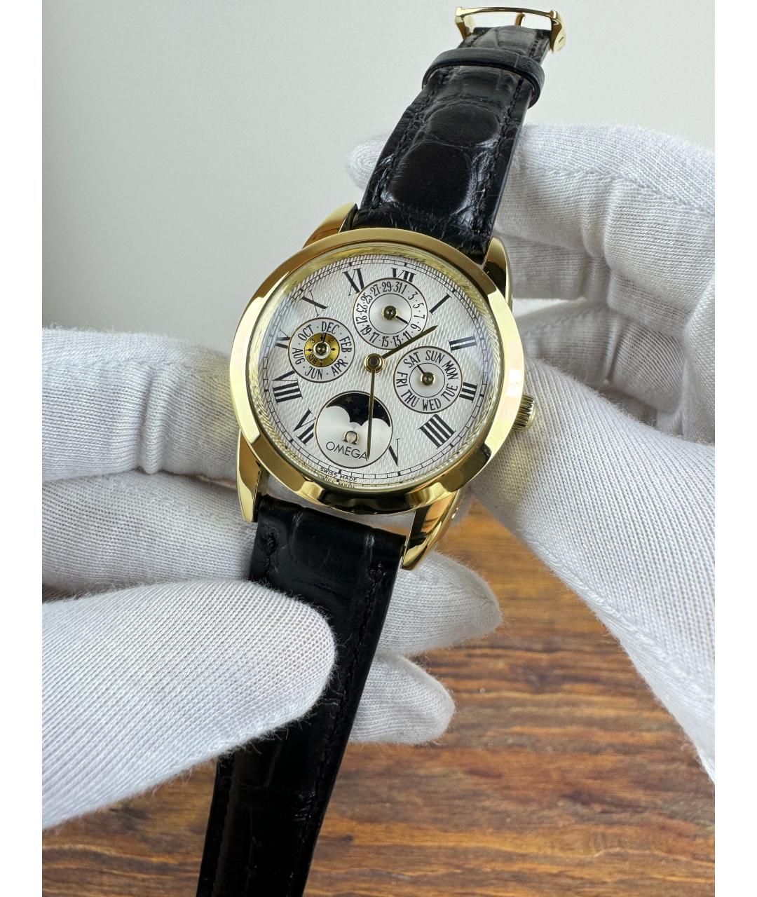 OMEGA Белые часы из желтого золота, фото 2