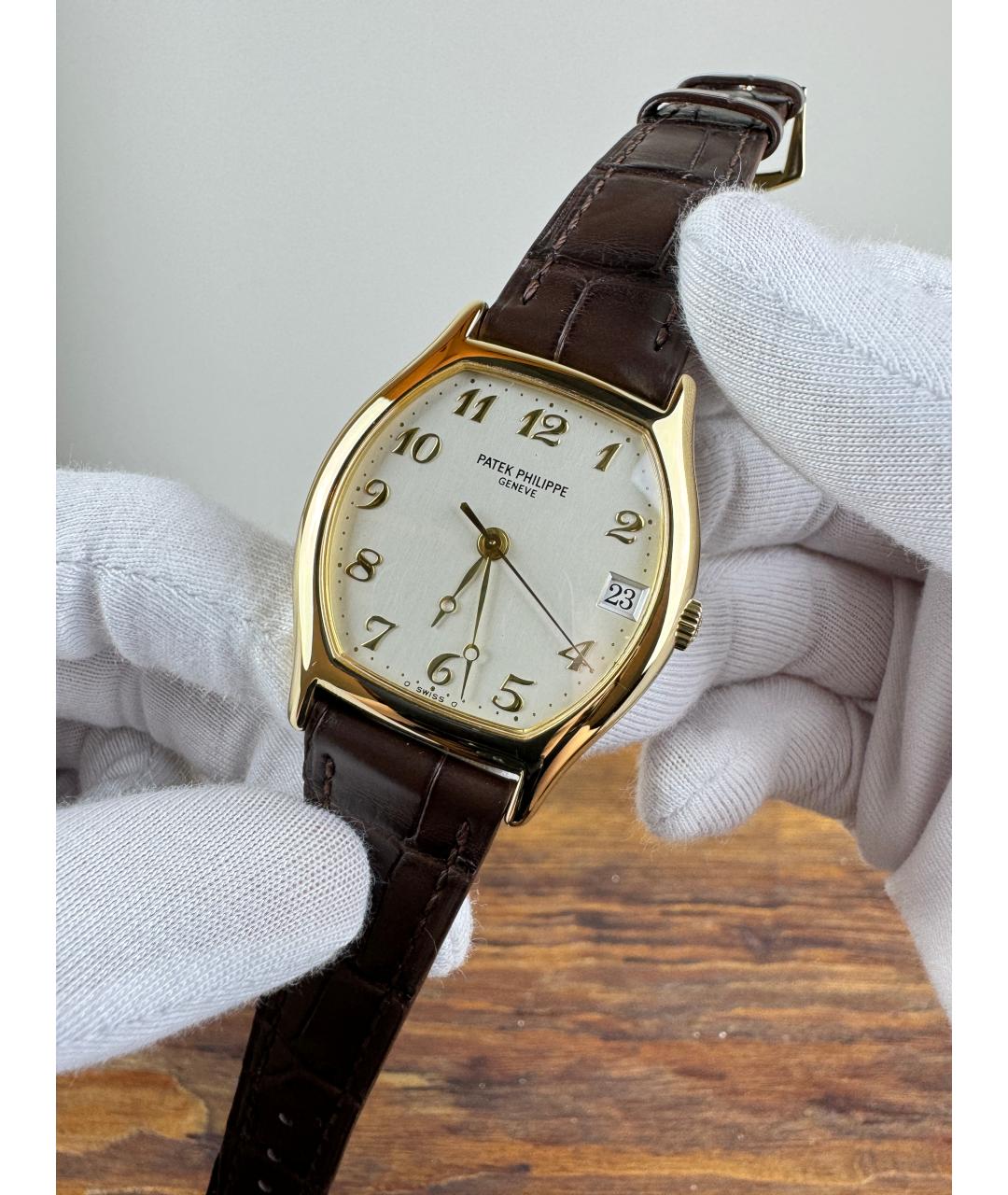 PATEK PHILIPPE Часы из желтого золота, фото 2