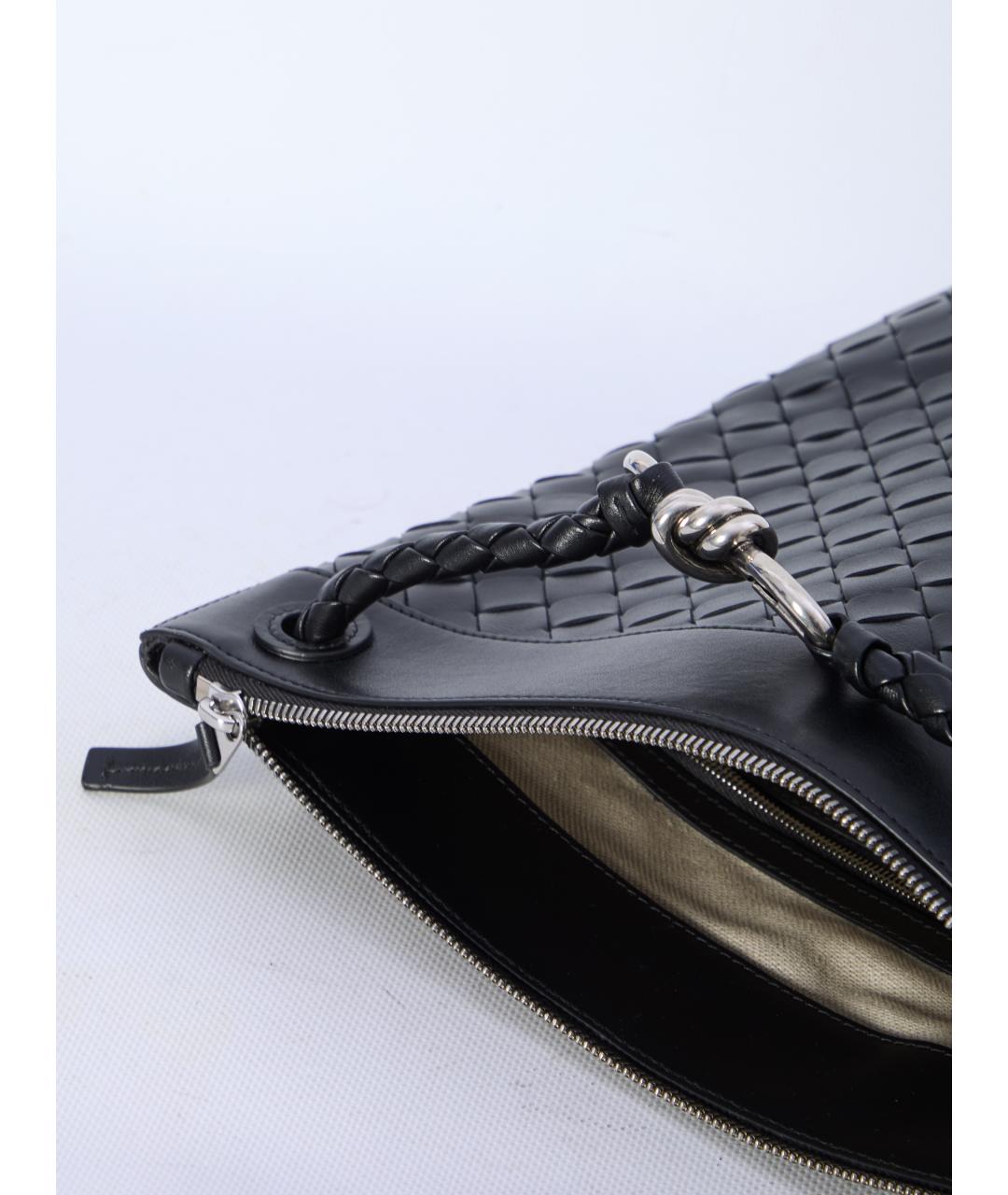 BOTTEGA VENETA Черная кожаная сумка на плечо, фото 4