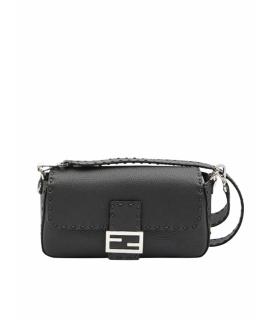 FENDI Сумка на плечо
