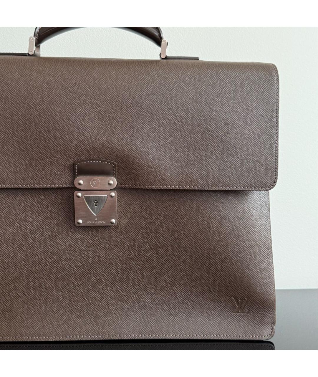 LOUIS VUITTON Коричневый кожаный портфель, фото 6