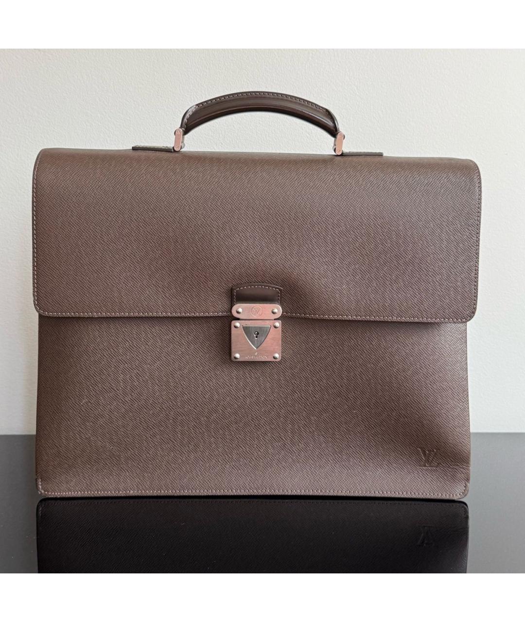LOUIS VUITTON Коричневый кожаный портфель, фото 2