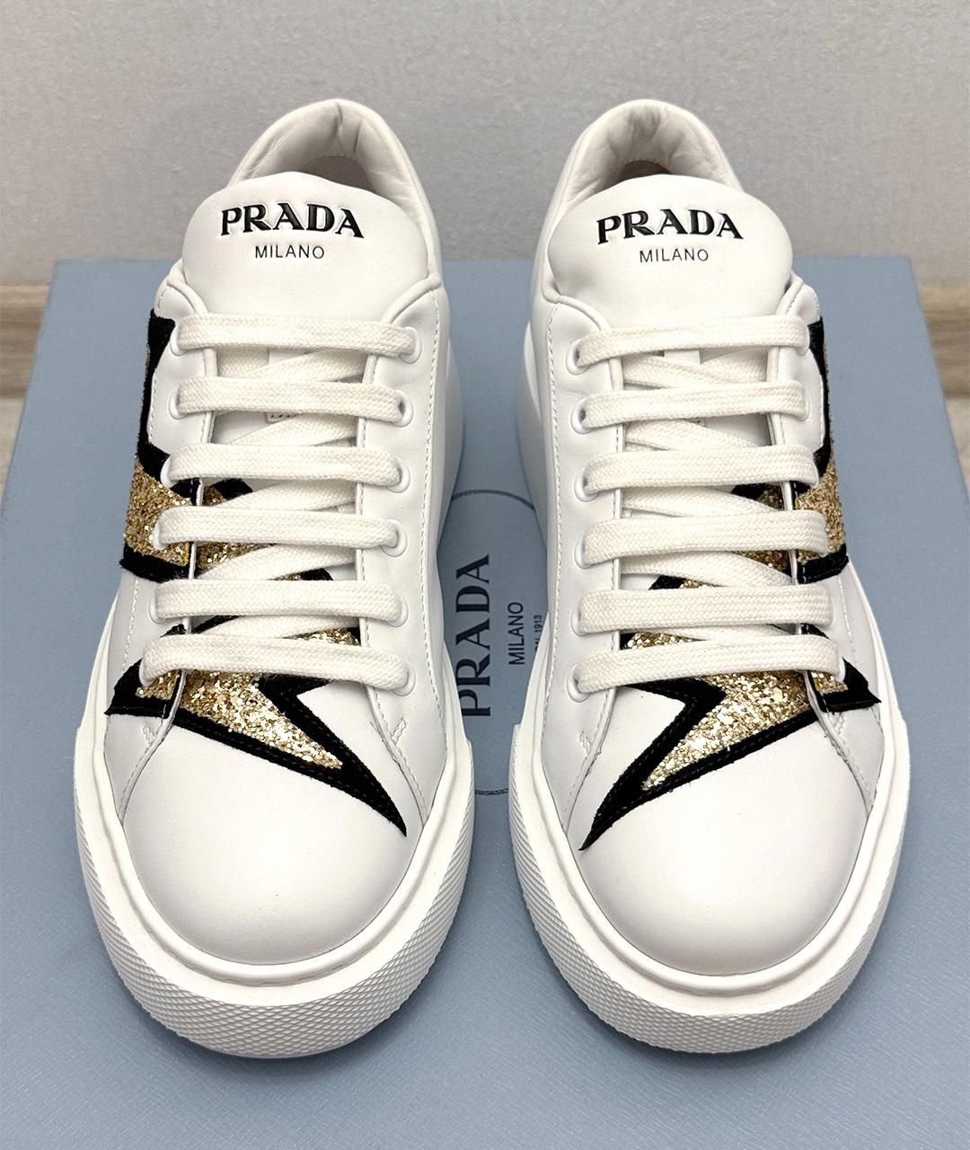 PRADA Белые кожаные низкие кроссовки / кеды, фото 3